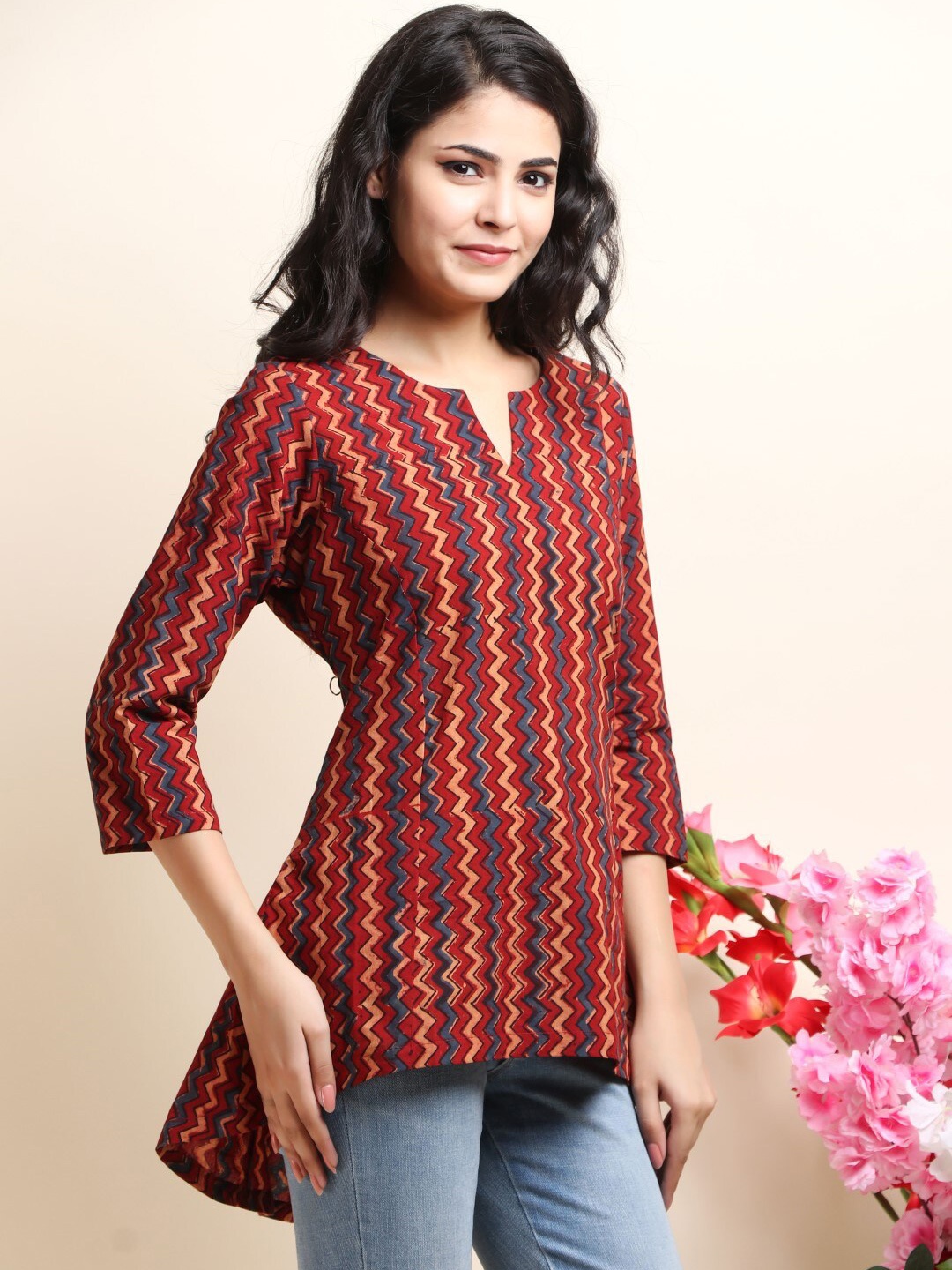

Trinjann Chevron Printed Pure Cotton Kurti, Maroon