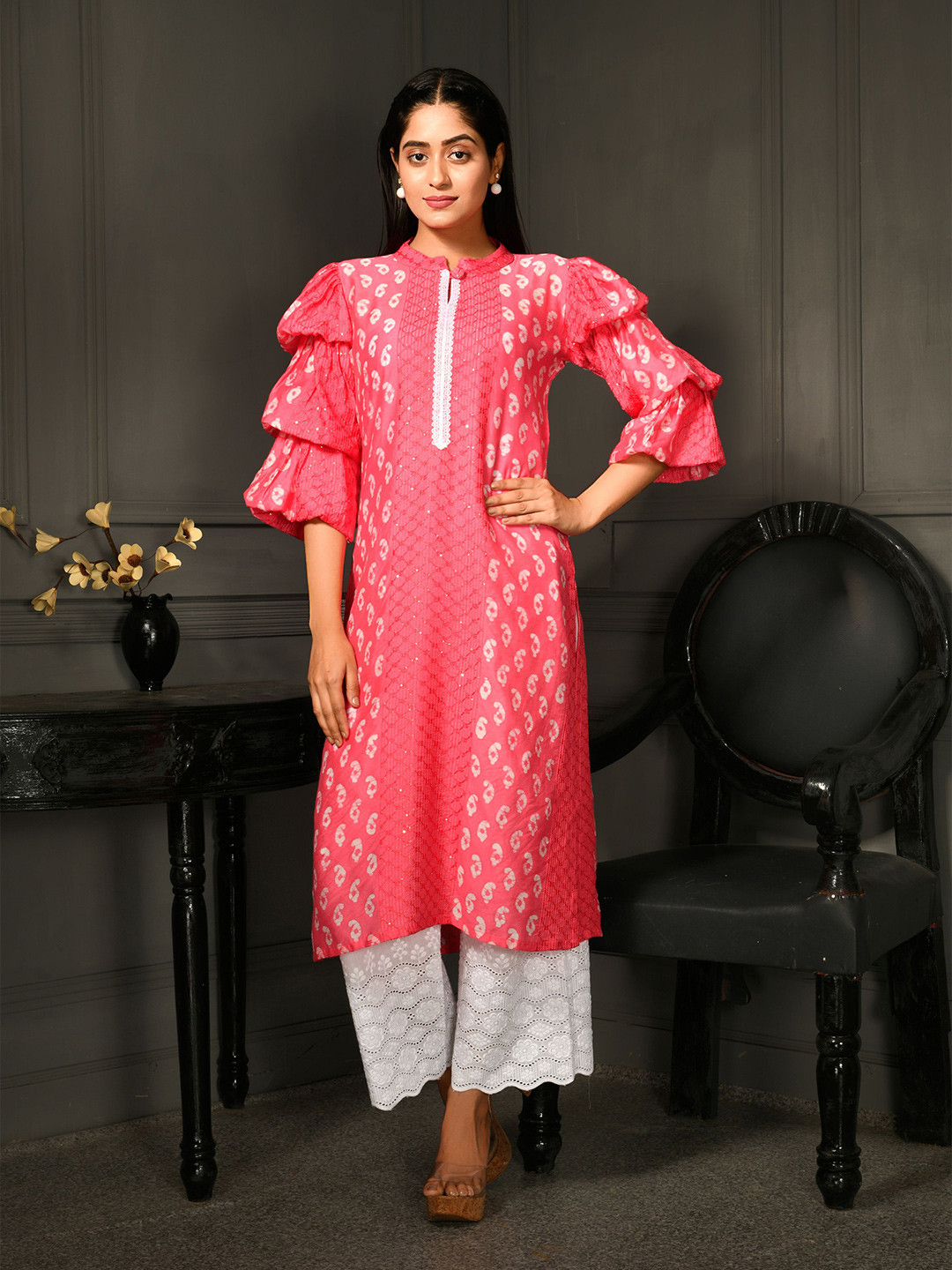 

Disli Ethnic Motifs Printed Puff Sleeves Sequinned Cotton Kurta, Pink