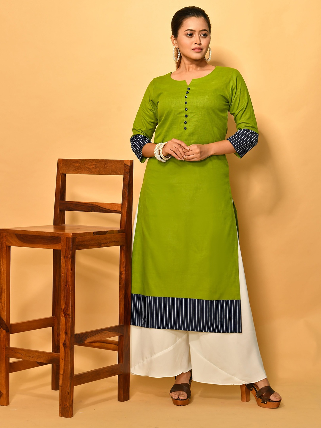 

Disli Round Neck Straight Pure Cotton Kurta, Green