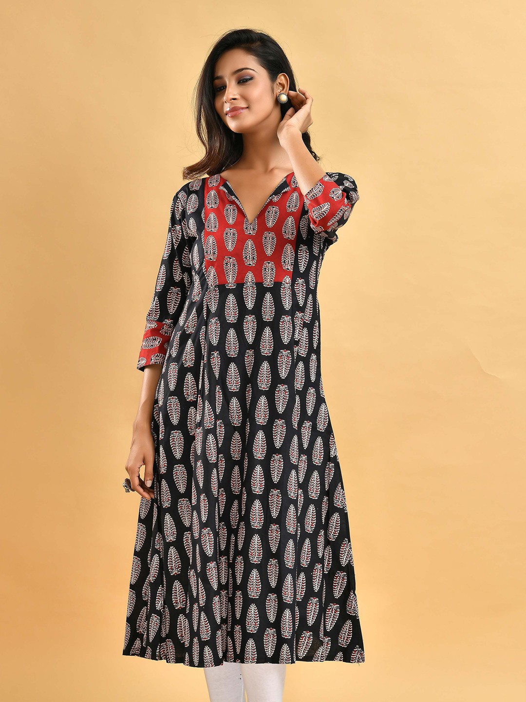 

Disli Ethnic Motifs Printed Pure Cotton Anarkali Kurta, Black