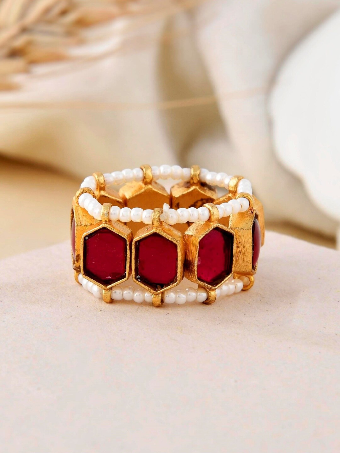 

Ishhaara Brass-Plated Stone-Studded Classic Polki Finger Ring, Gold