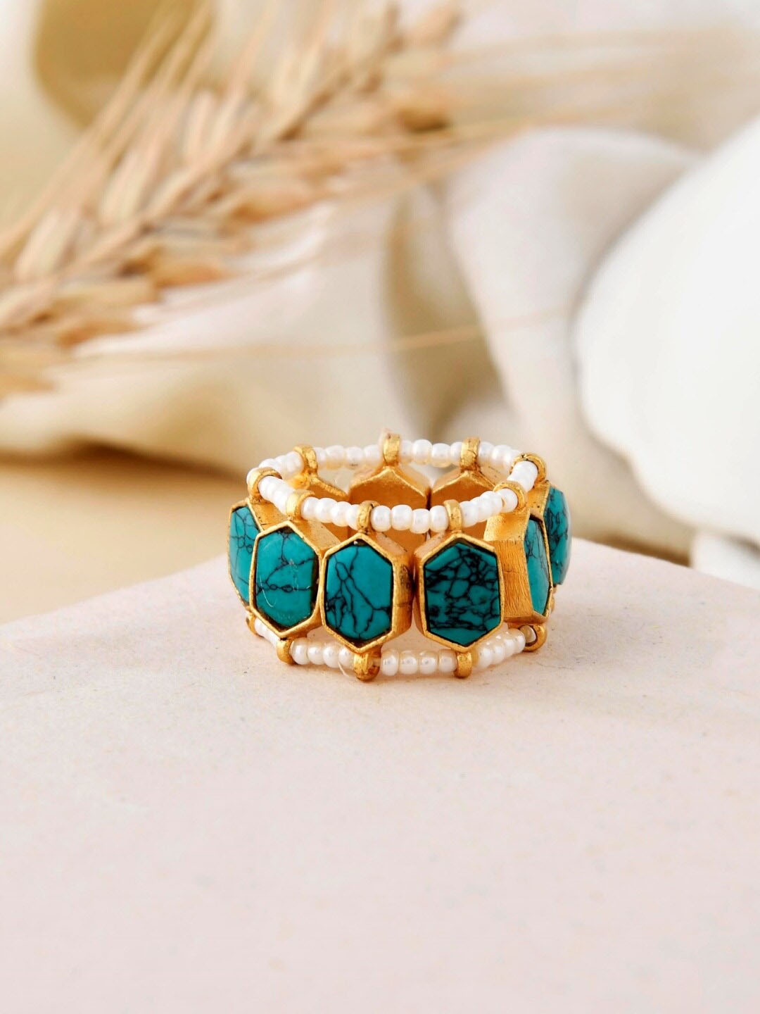 

Ishhaara Brass-Plated Stone-Studded Polki Finger Ring, Gold