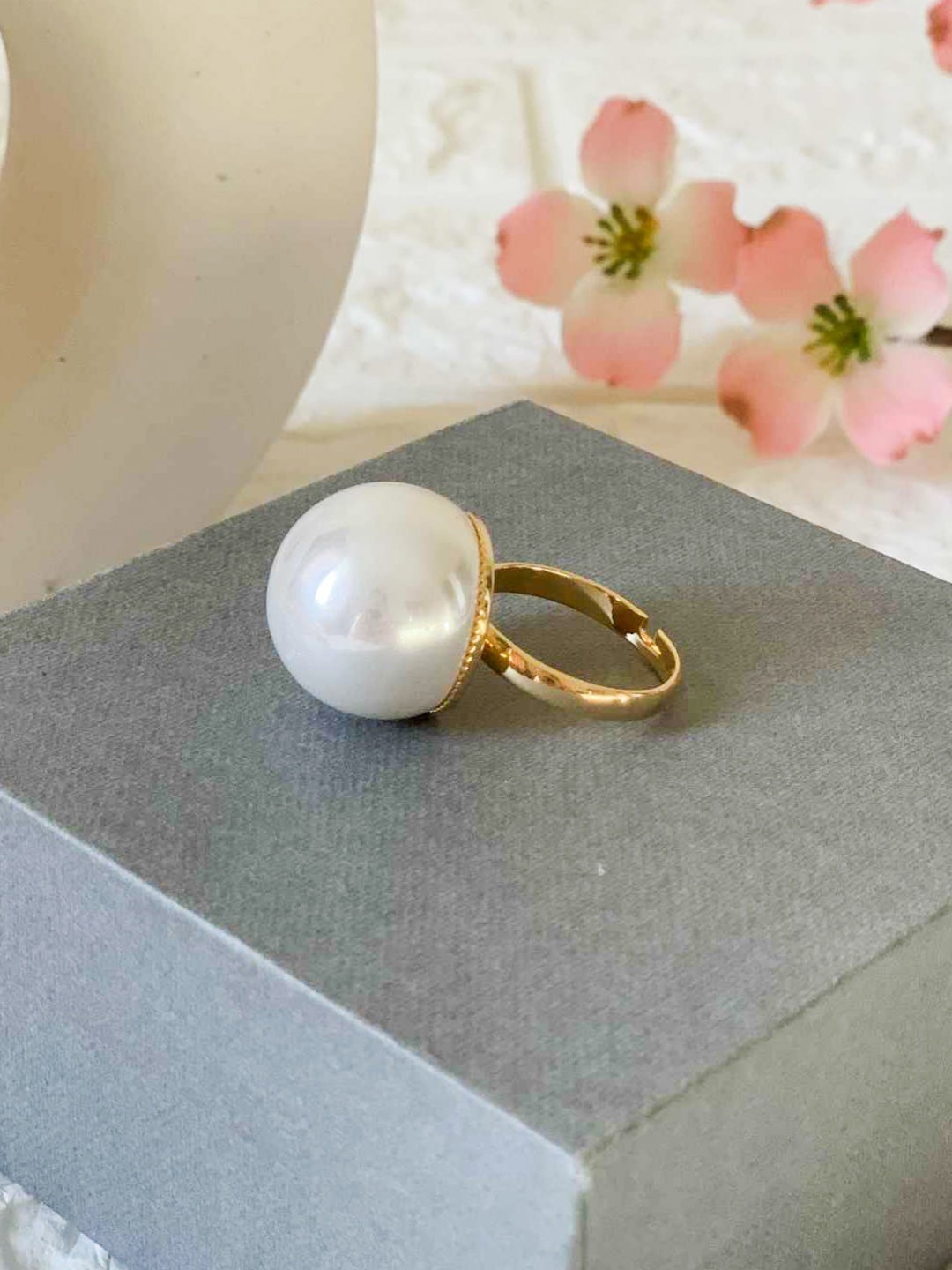 

Ishhaara Brass-Plated Beaded Finger Ring, Gold