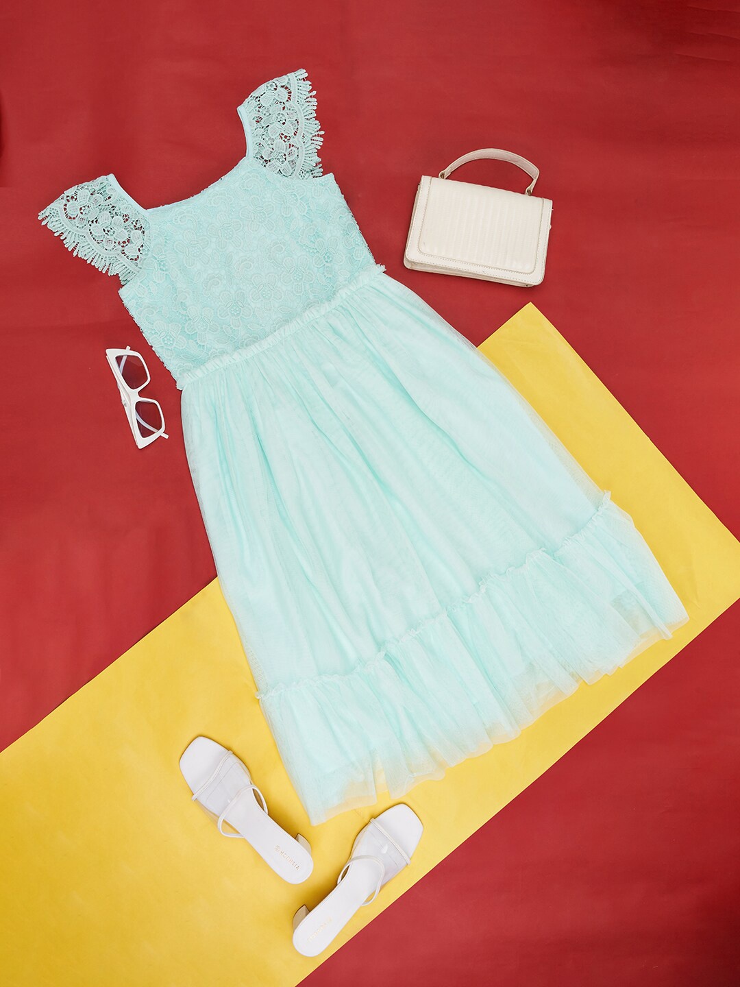 

Pantaloons Junior Girl Floral Self Design A-Line Dress, Sea green