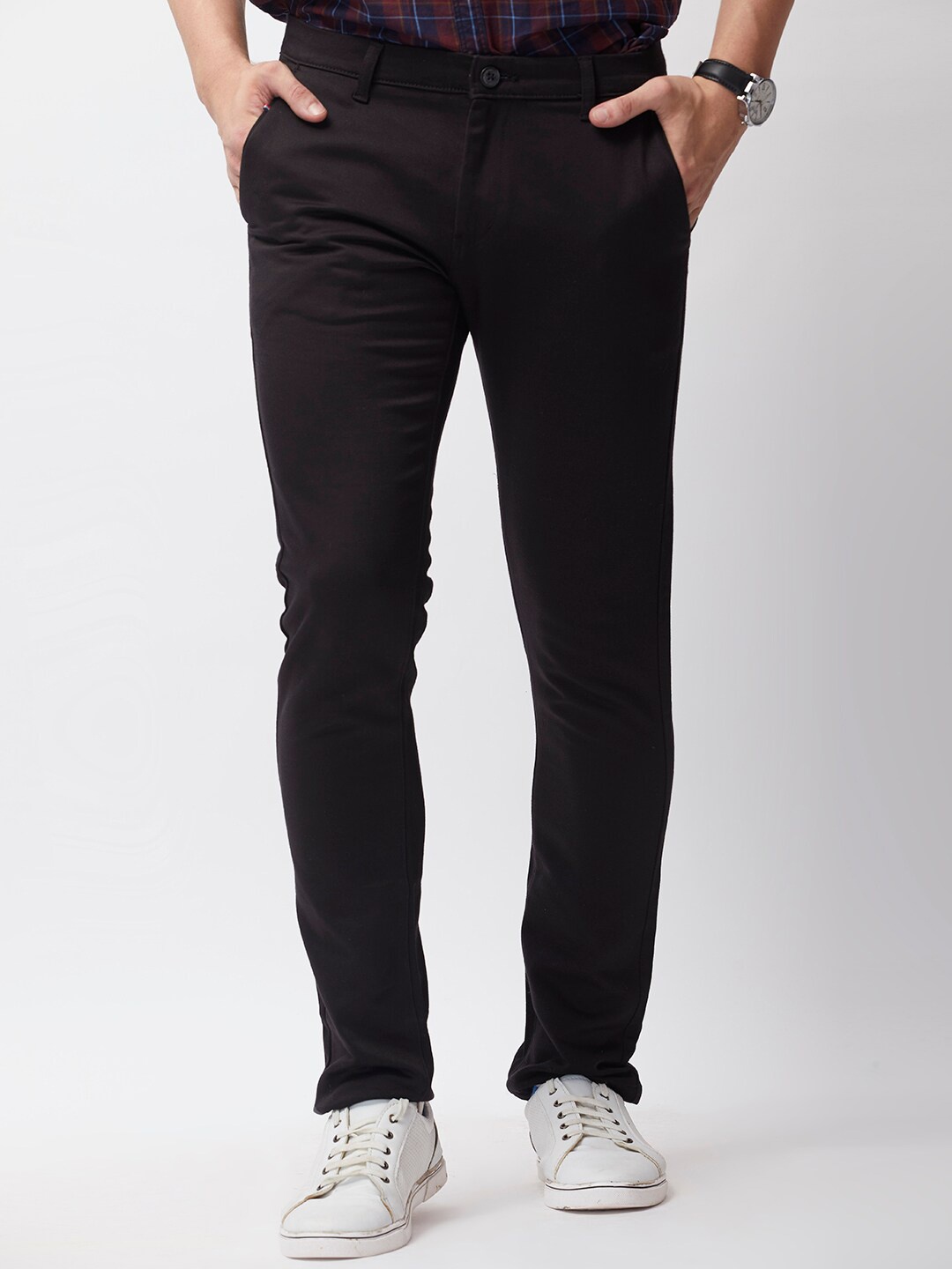 

MOZZO Men Slim Fit Mid-Rise Trousers, Black