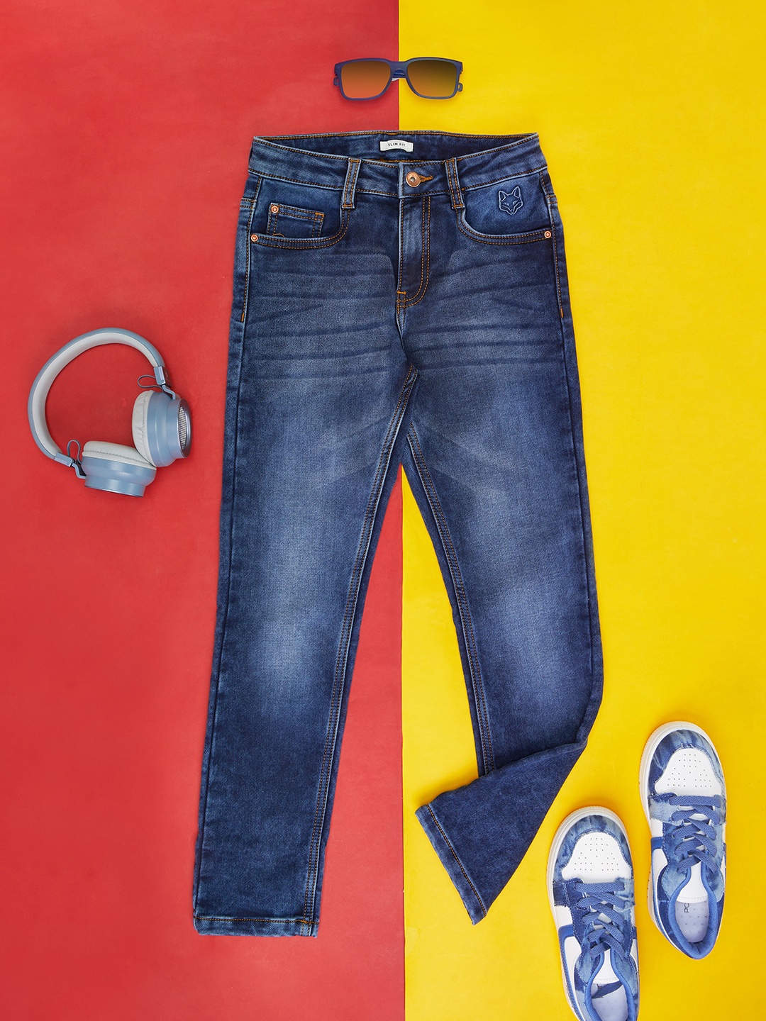 

Pantaloons Junior Boys Mid-Rise Clean Look Light Fade Stretchable Jeans, Blue