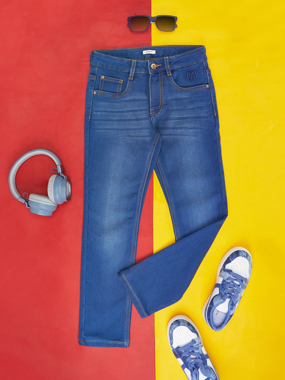 

Pantaloons Junior Boys Whiskers and Chevrons Light Fade Jeans, Blue