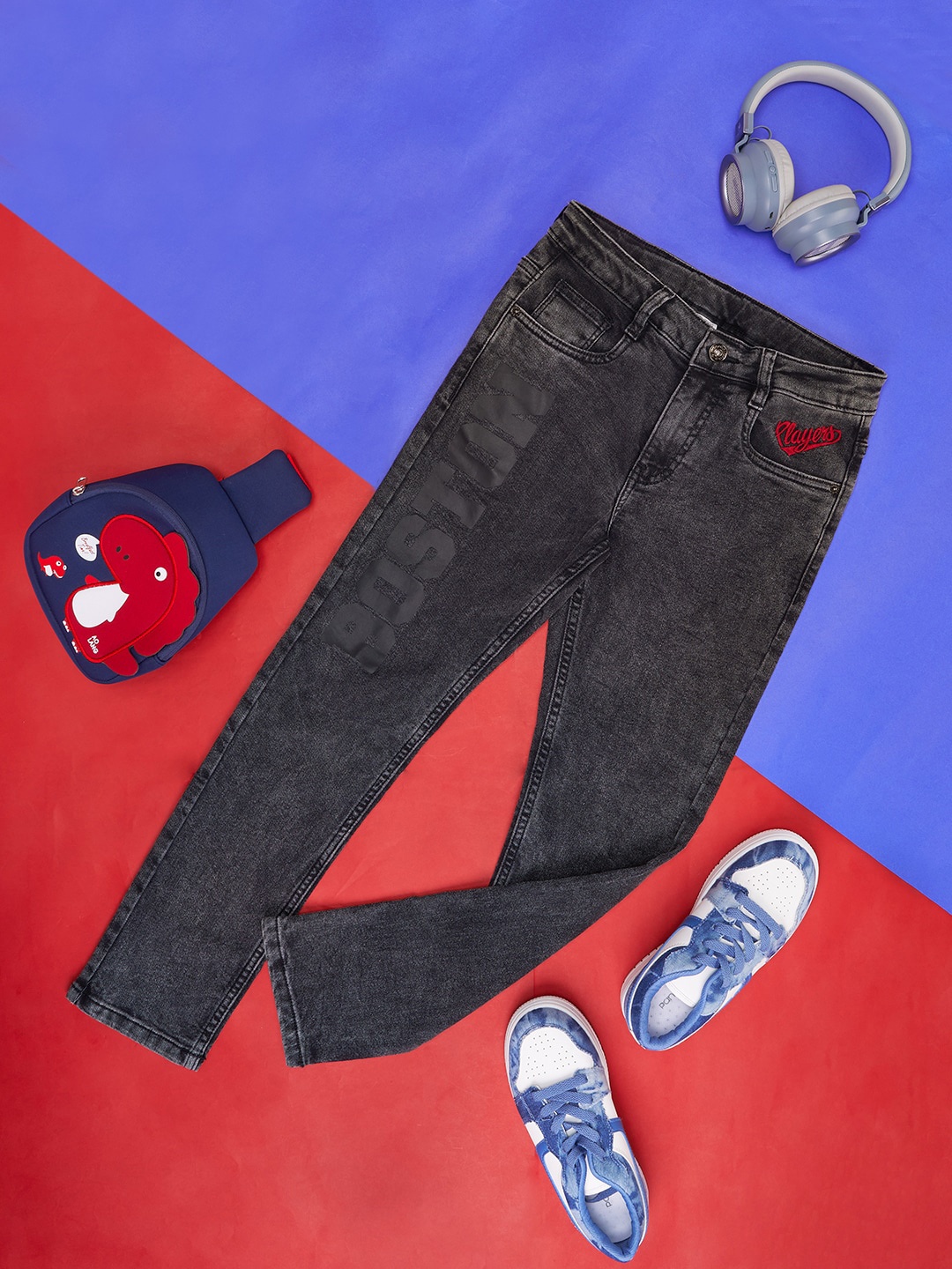 

Pantaloons Junior Boys Clean Look High Fade Jeans, Black
