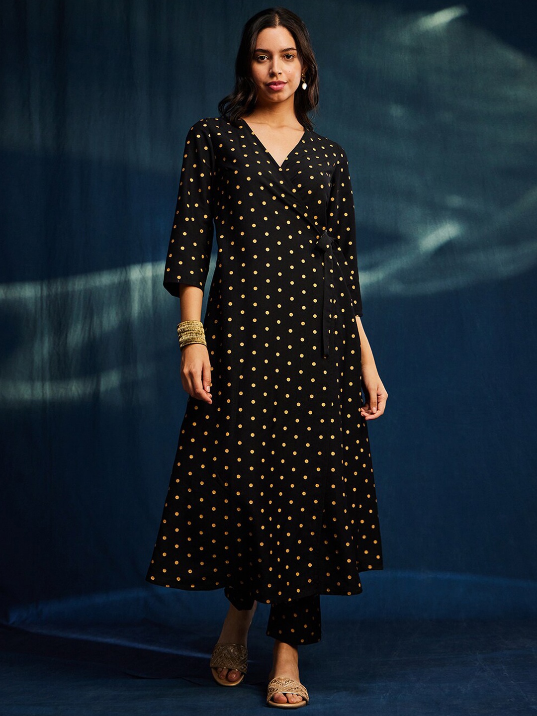 

Pink Fort Polka Dots Printed Angrakha Kurta With Trousers, Black