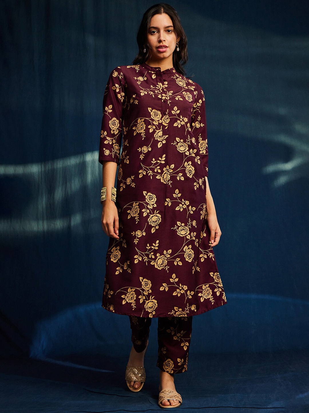 

Pink Fort Floral Printed Band Collar A-Line Kurta With Trousers, Maroon