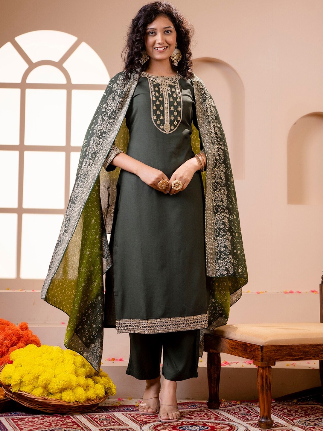 

Nehamta Embroidered Round Neck Thread Work Kurta Set With Dupatta, Green