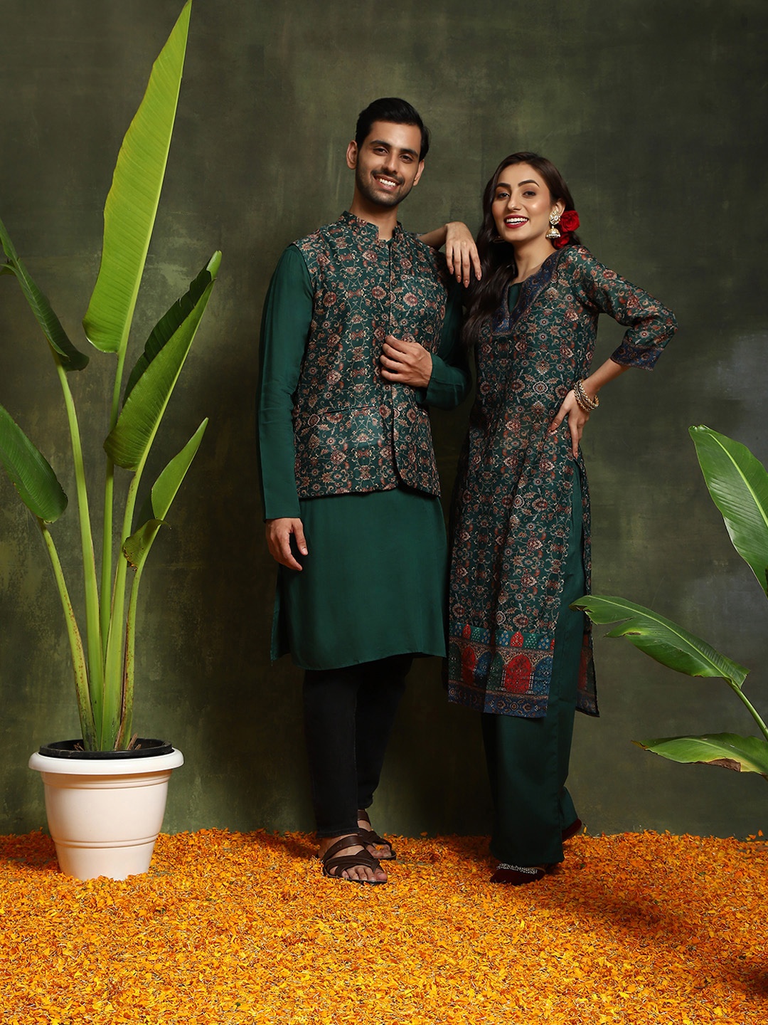 

AKS Ethnic Motifs Printed Chanderi Silk Kurta with Palazzos, Green