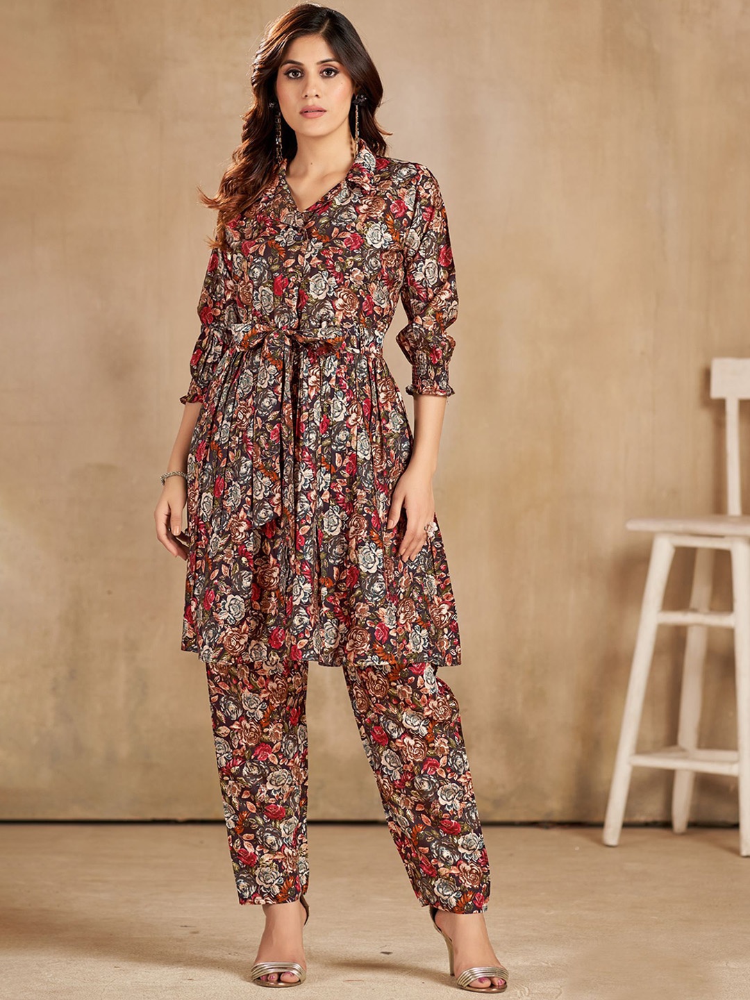 

KALINI Floral Printed Top With Trouser, Brown