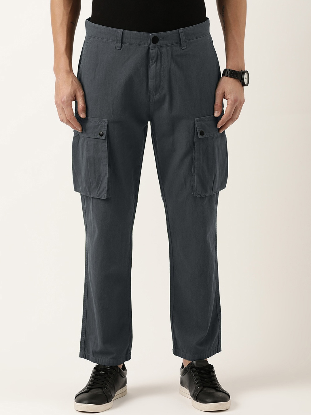 

Bene Kleed Men Relaxed Fit Mid Rise Cotton Cargos Trousers, Grey