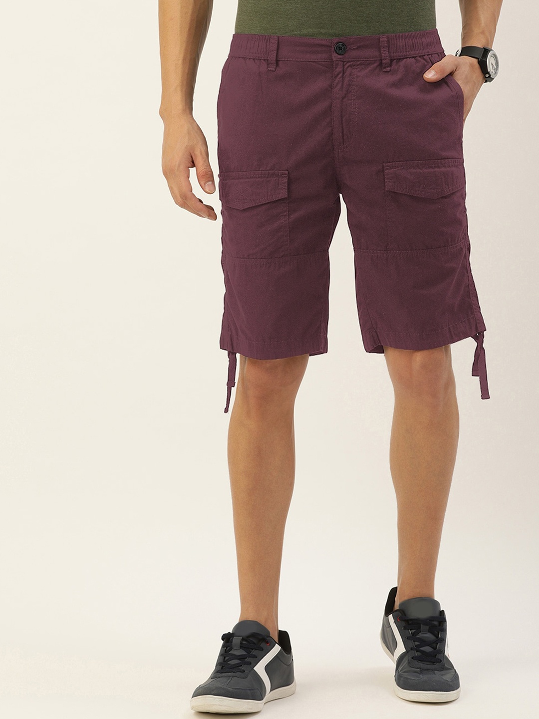 

IVOC Mid-Rise Cotton Cargo Shorts, Maroon