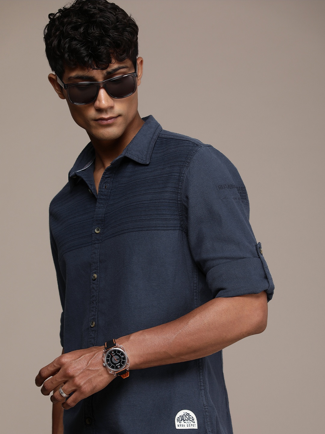 

The Roadster Life Co. Pure Cotton Striped Casual Shirt, Navy blue