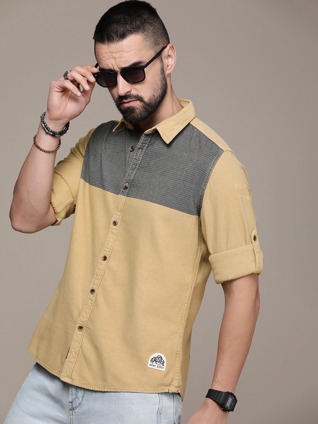 

The Roadster Life Co. Colourblocked Pure Cotton Casual Shirt, Beige