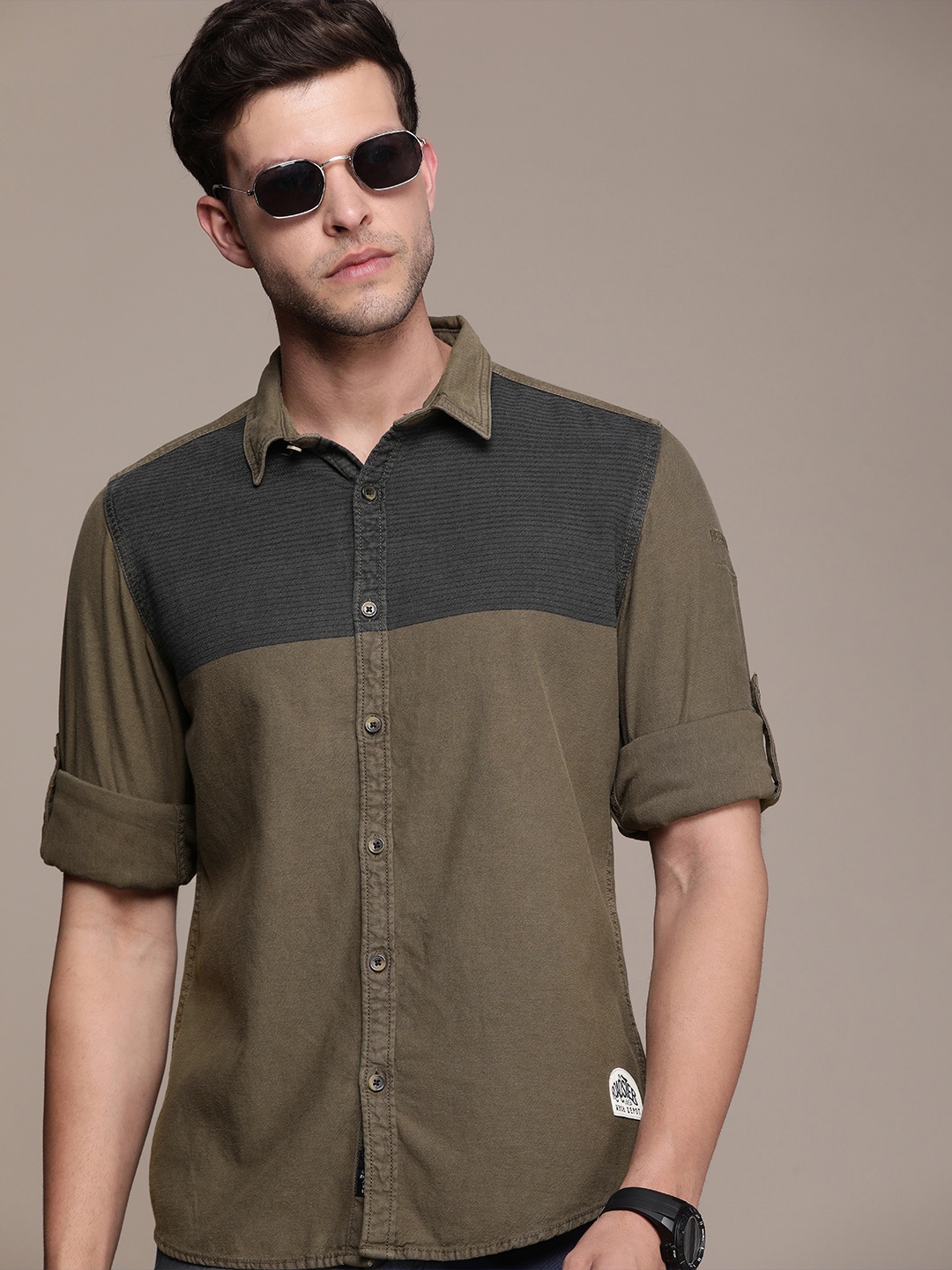 

The Roadster Lifestyle Co. Colourblocked Pure Cotton Casual Shirt, Olive