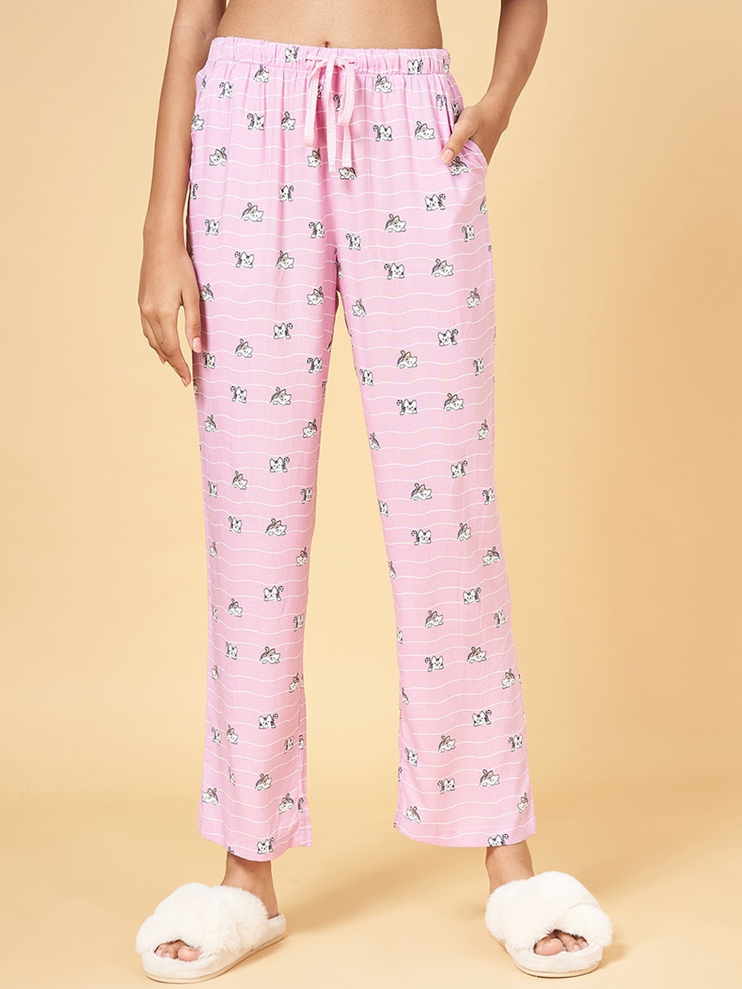 

Dreamz by Pantaloons Women Printed Relaxed-Fit Straight-Leg Lounge Pants, Lavender
