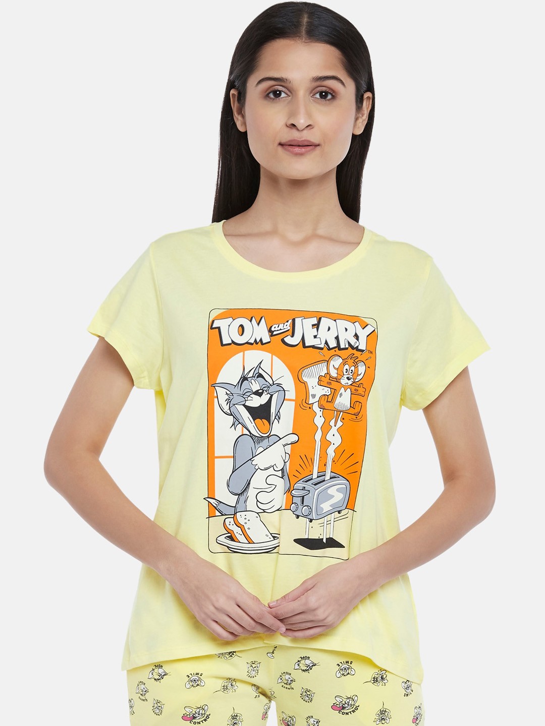 

Dreamz by Pantaloons Women Printed Cotton Lounge Tshirt, Yellow
