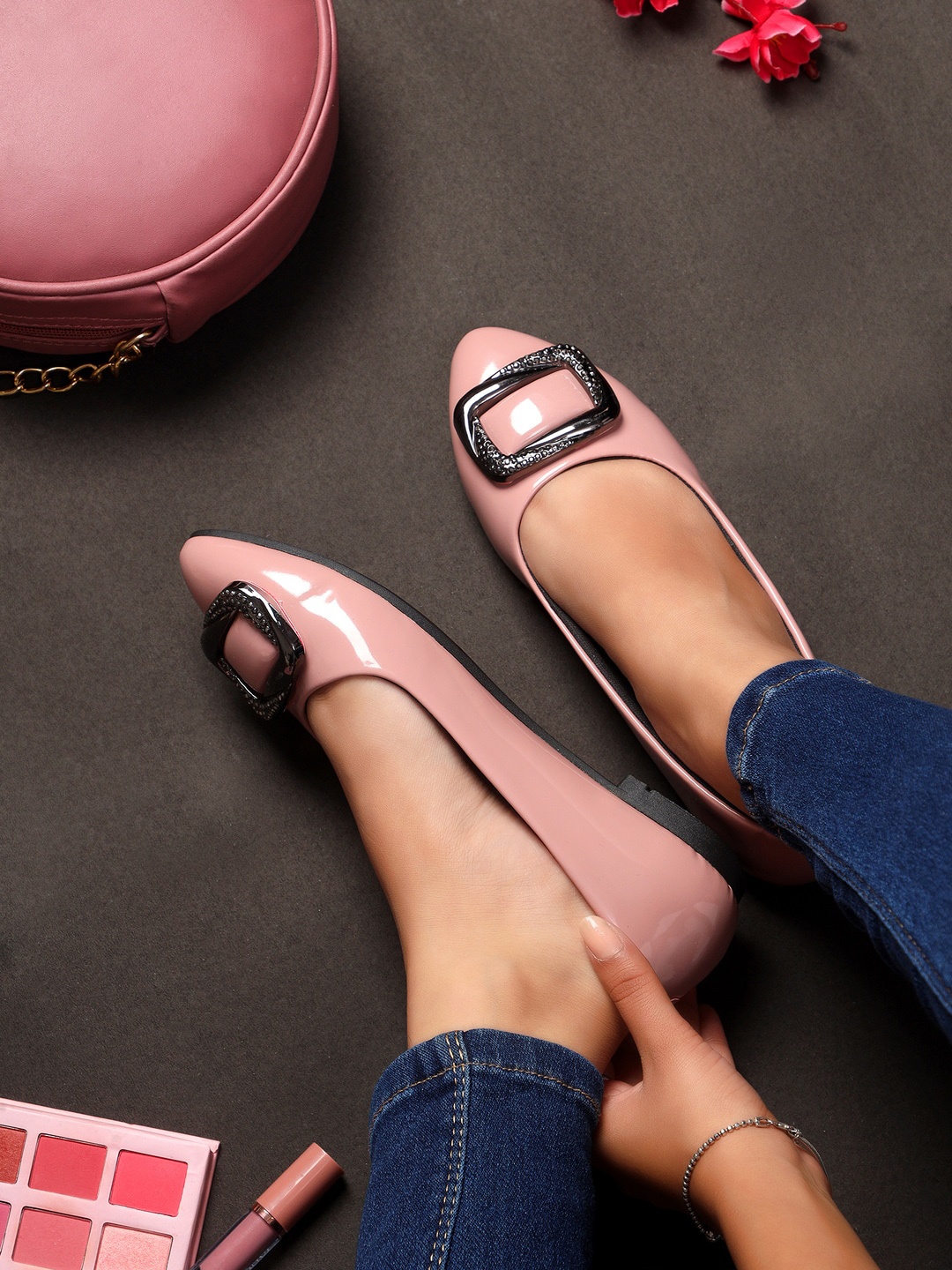 

DressBerry Pink Buckle Embellished Ballerinas