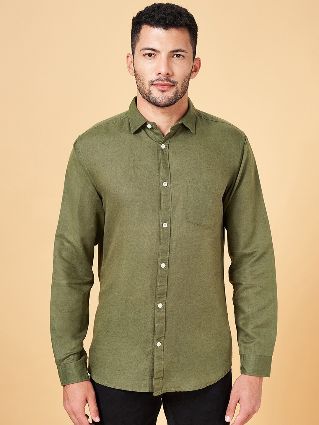 

BYFORD by Pantaloons Spread Collar Casual Shirt, Olive