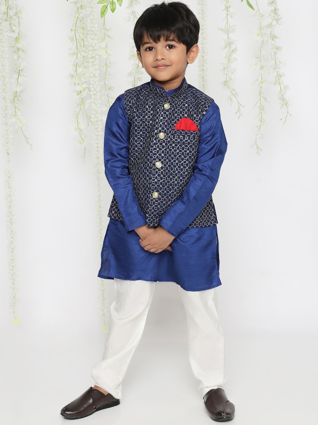 

KID1 Boys Regular Thread Work Kurta & Pyjamas With Jacket, Navy blue