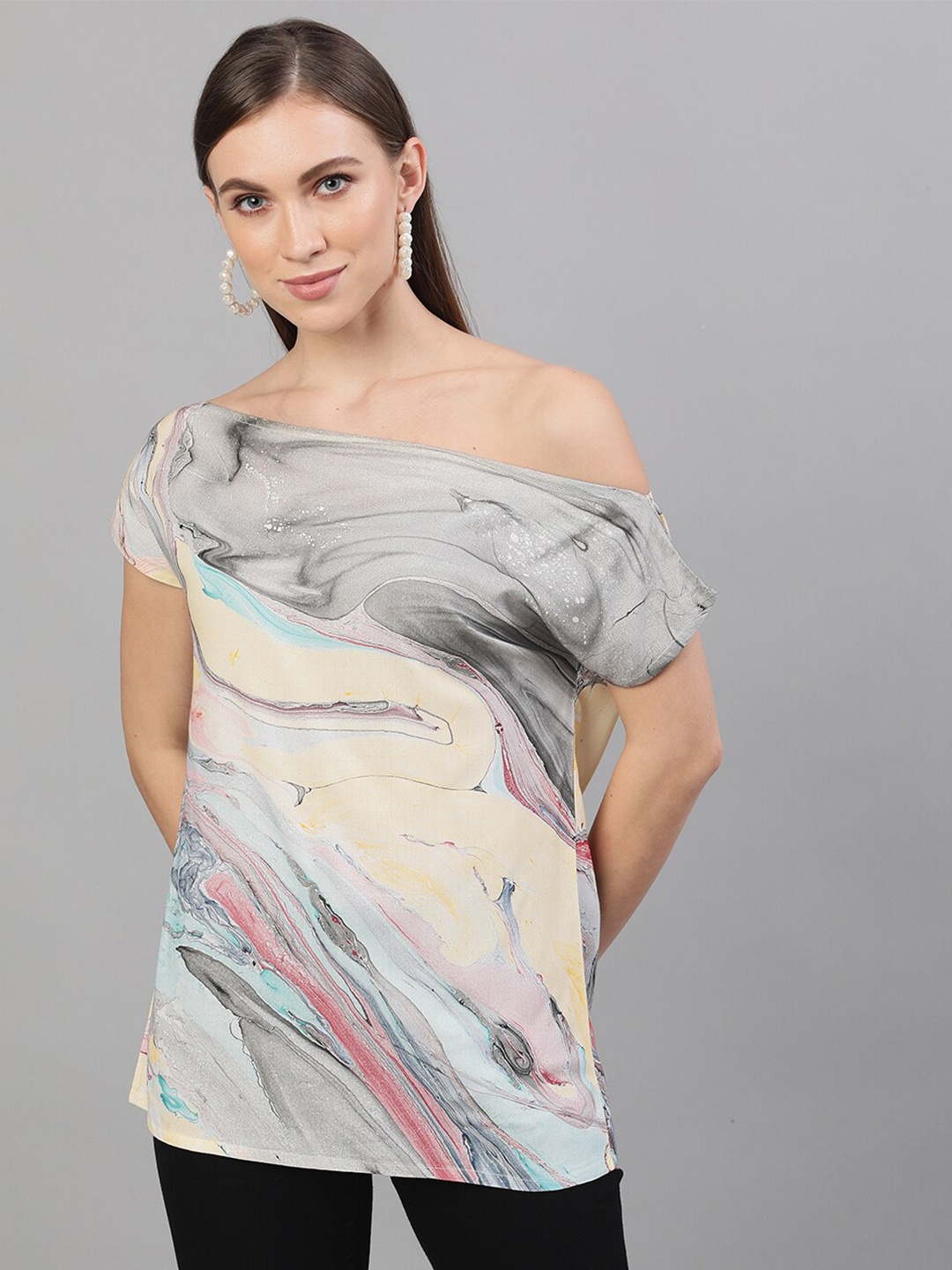 

AKS Abstract Printed One Shoulder Neck Regular Top, Grey