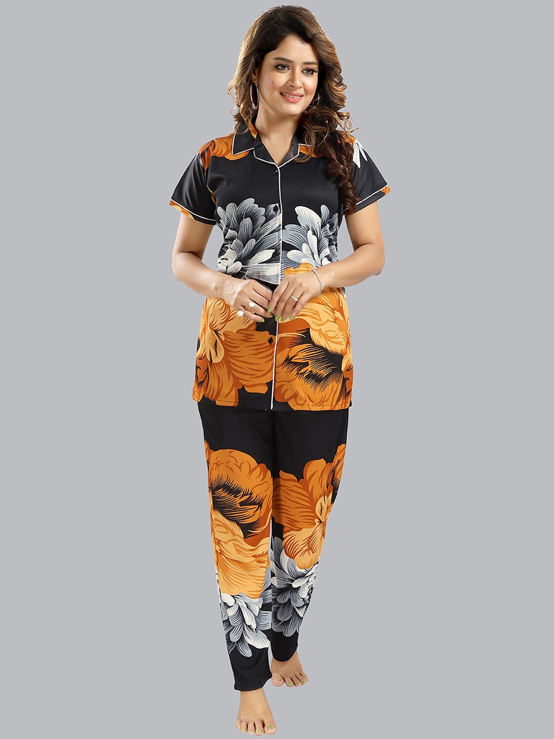 

FOMTI Floral Printed Lapel Collar Night suit, Yellow