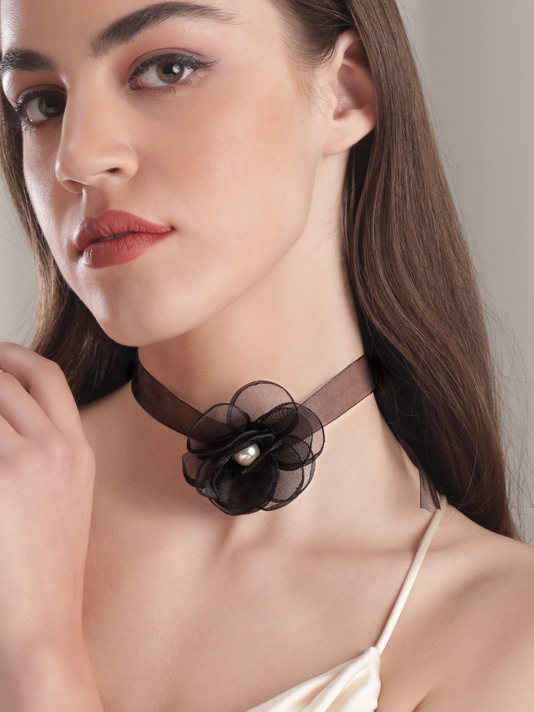 

Rubans Voguish Beaded Choker Necklace, Black