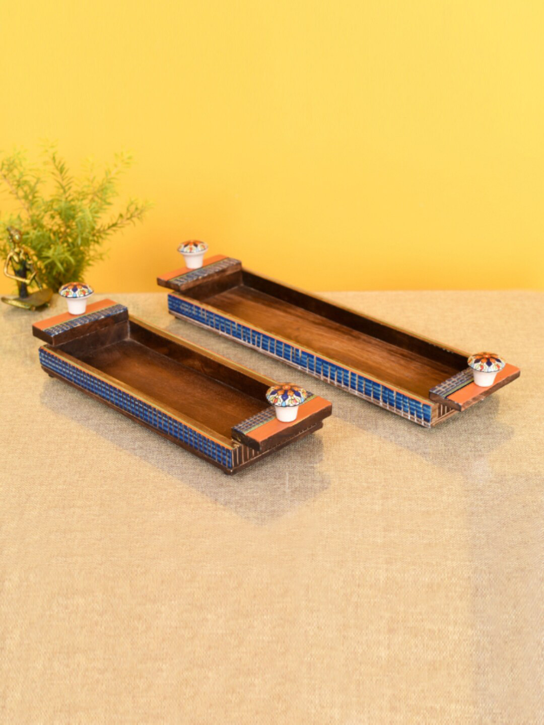 

AAKRITI ART CREATIONS Brown & Blue 2 Pieces Printed Wooden Serving Trays