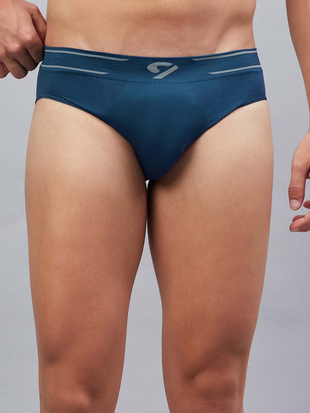 

C9 AIRWEAR Seamless Skin friendly Basic Briefs, Blue