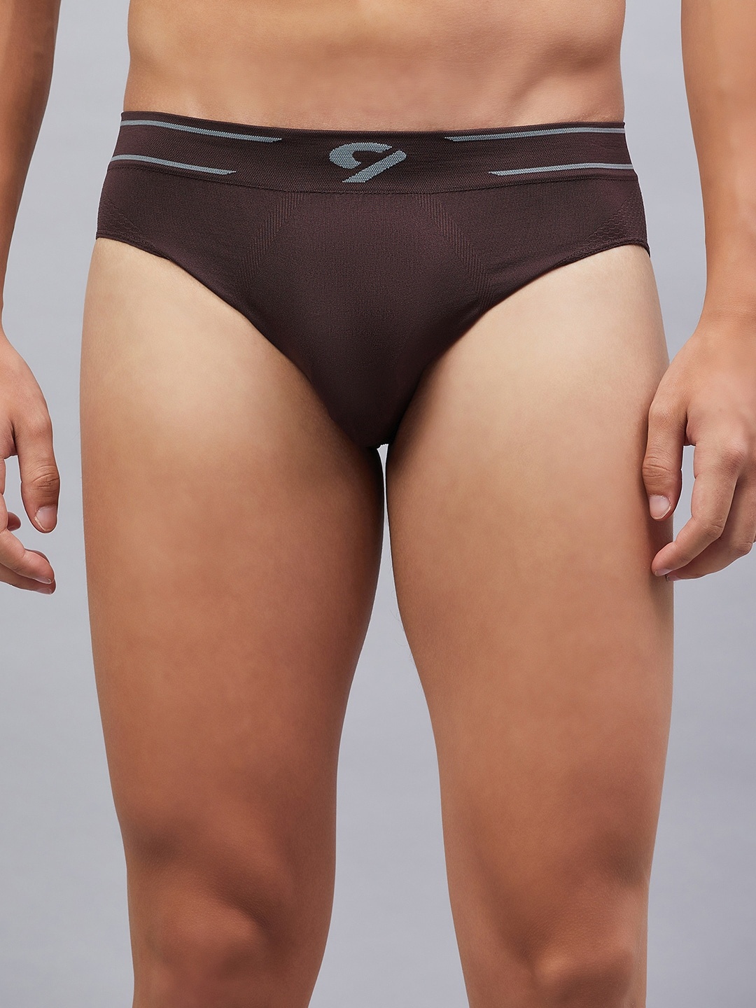 

C9 AIRWEAR Seamless Skin friendly Basic Briefs, Brown
