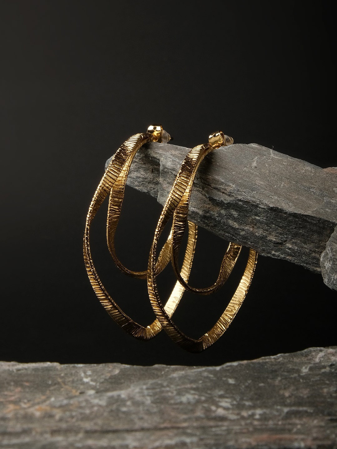 

XPNSV Gold-Plated Hoop Earrings