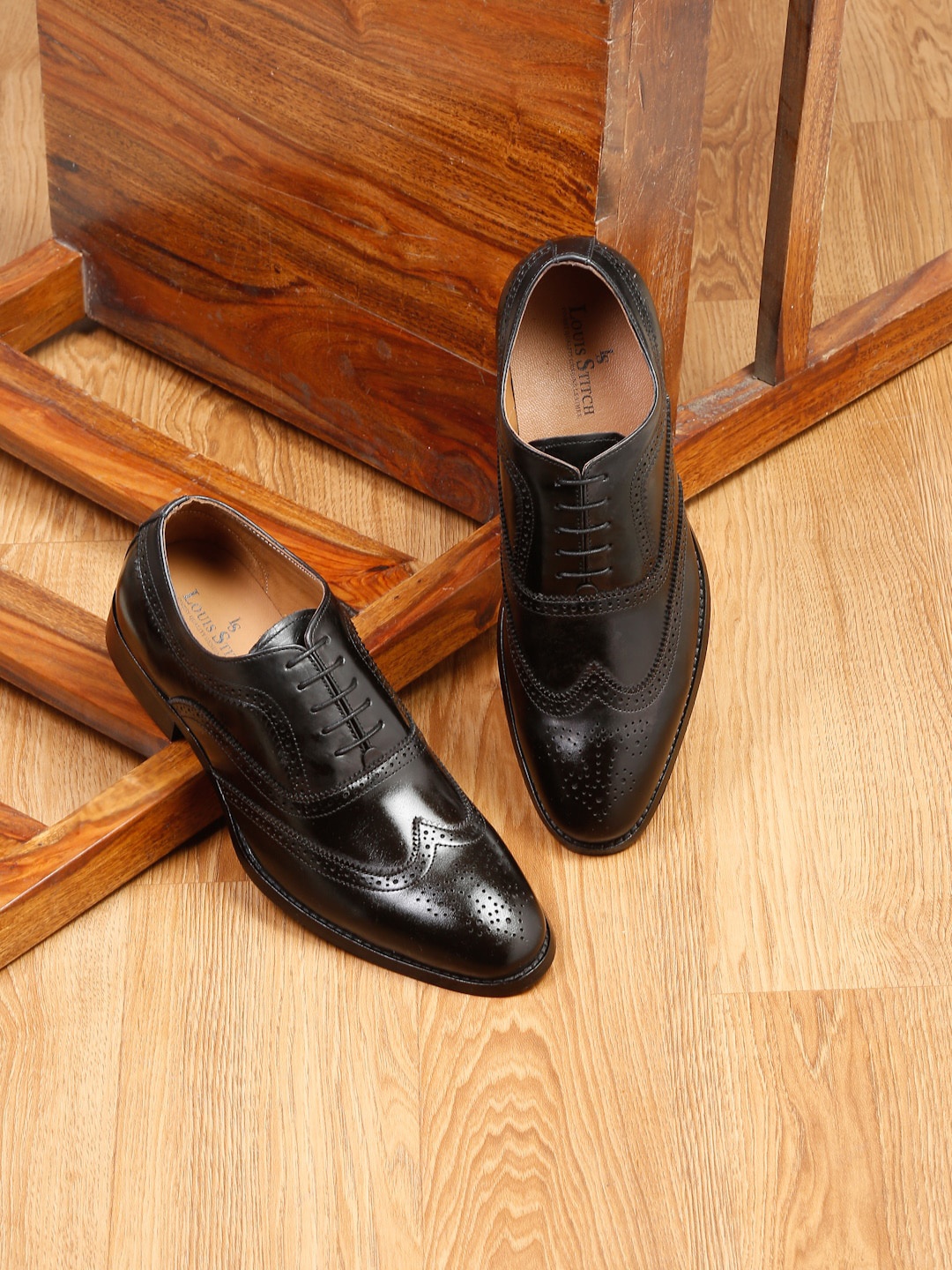 

LOUIS STITCH Men Textured Leather Formal Brogues, Black