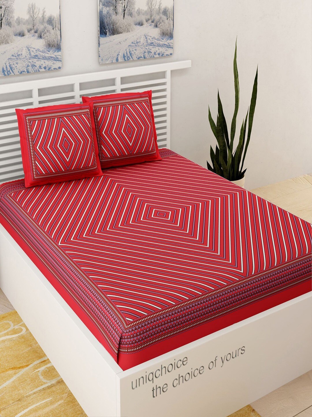 

UNIQCHOICE Red & White Geometric Pyre Cotton 120 TC Queen Bedsheet With 2 Pillow Covers