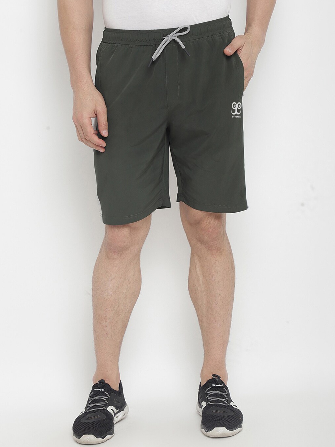 

9ty3ree Men Mid Rise Sports Shorts, Olive
