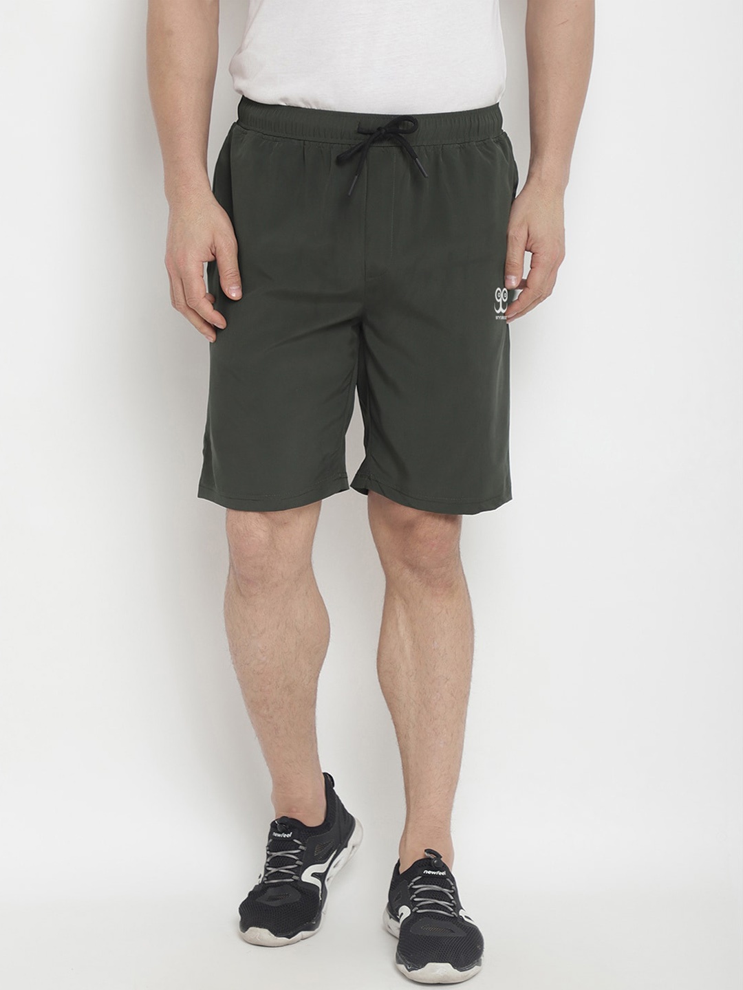 

9ty3ree Men Mid Rise Sports Shorts, Olive