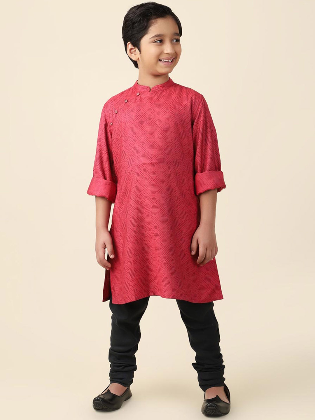 

Fabindia Boys Geometric Printed Kurta, Magenta