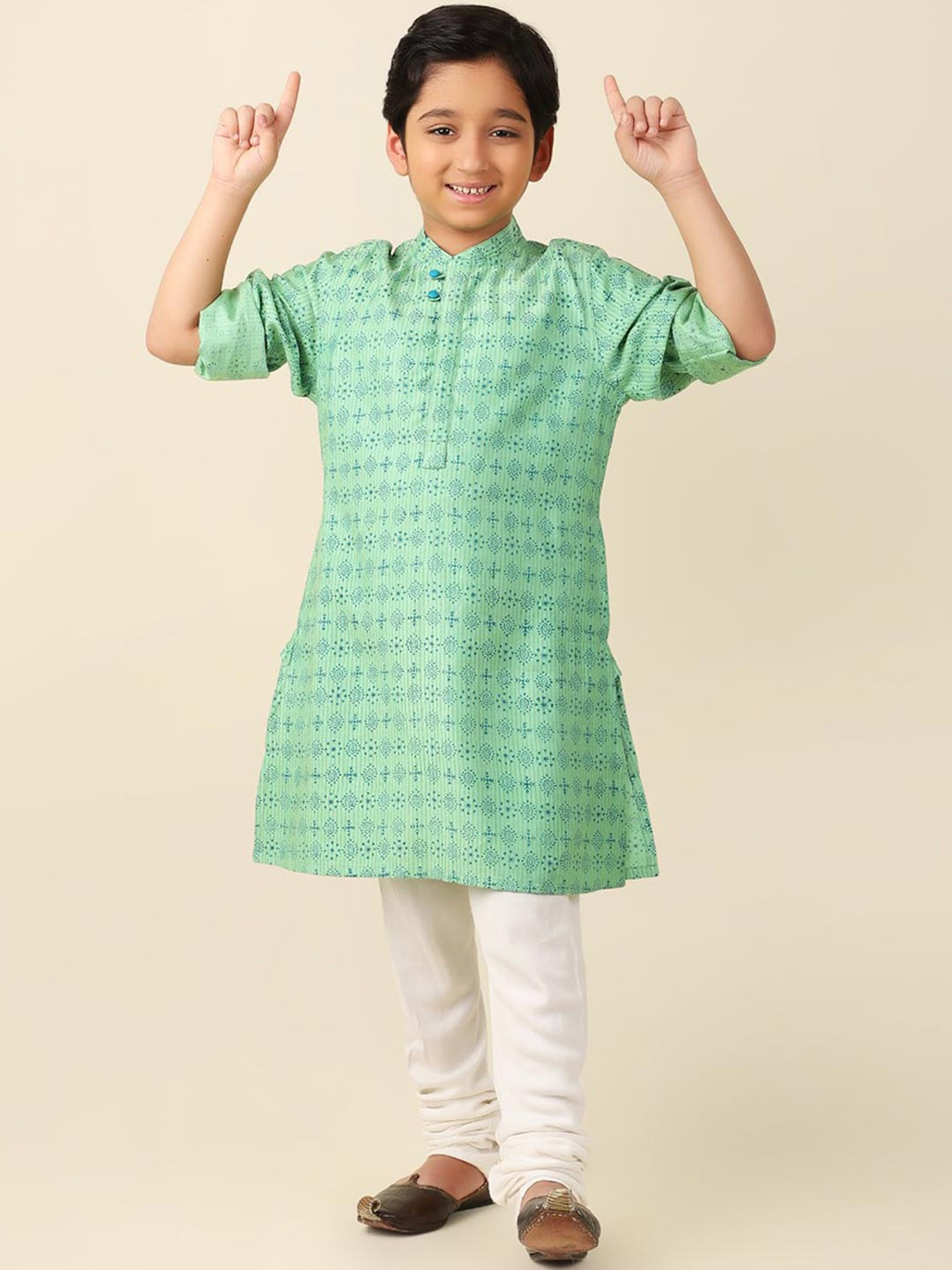 

Fabindia Boys Ethnic Motifs Block Printed Straight Kurta, Green