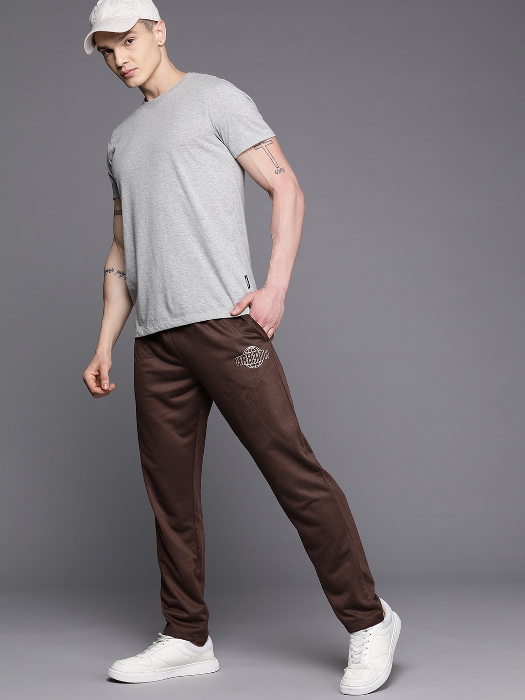 

HRX by Hrithik Roshan Men Printed Detail Pure Cotton Track Pants, Brown