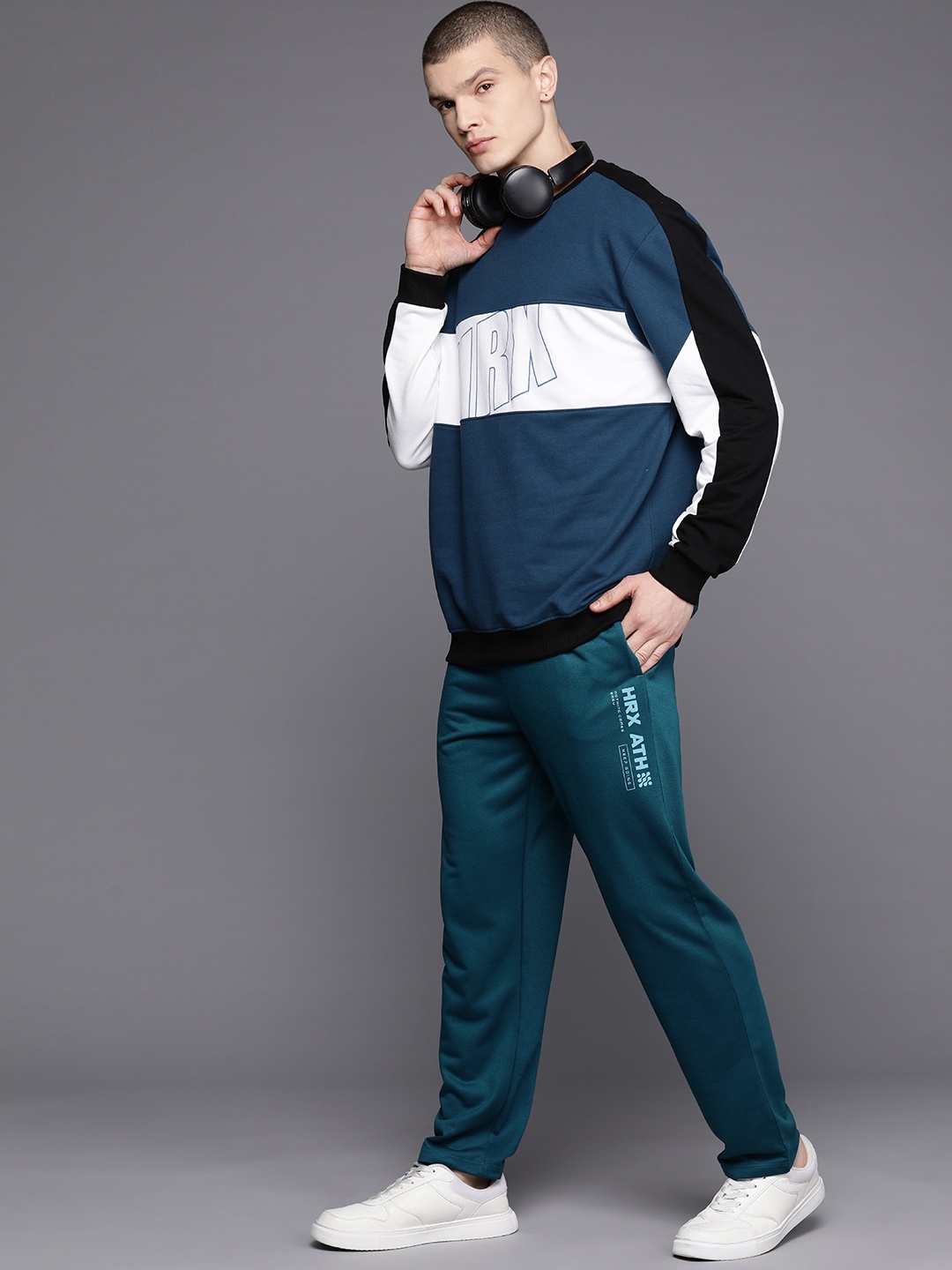 

HRX by Hrithik Roshan Men Regular Fit Lifestyle Track Pants, Teal