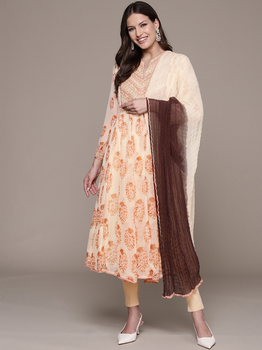 

Ritu Kumar Embroidered Pleated Sequinned Kurta With Leggings & Dupatta, Beige