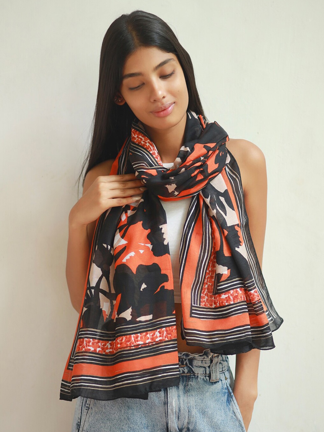 

Ayesha Abstract Printed Scarf, Black