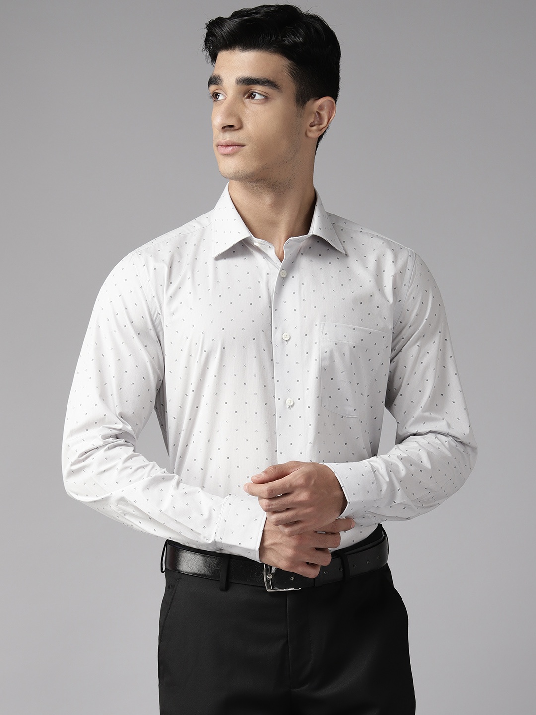 

Blackberrys Men Slim Fit Printed Pure Cotton Formal Shirt, Grey
