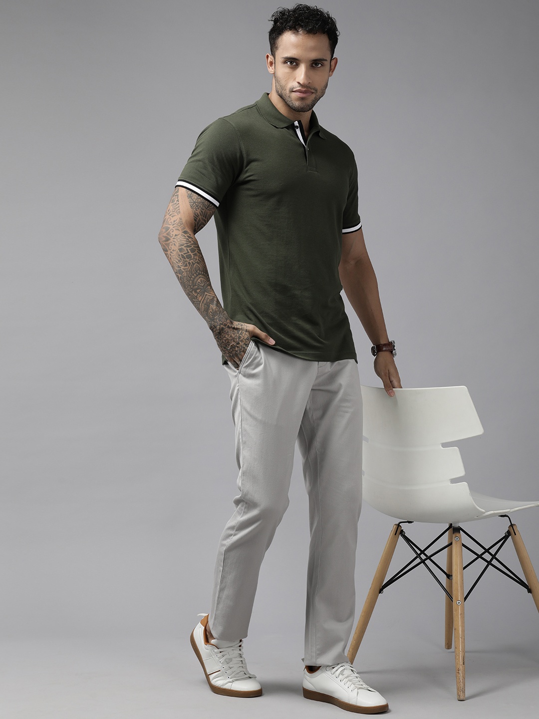 

Blackberrys Men Slim Fit Chinos, Grey