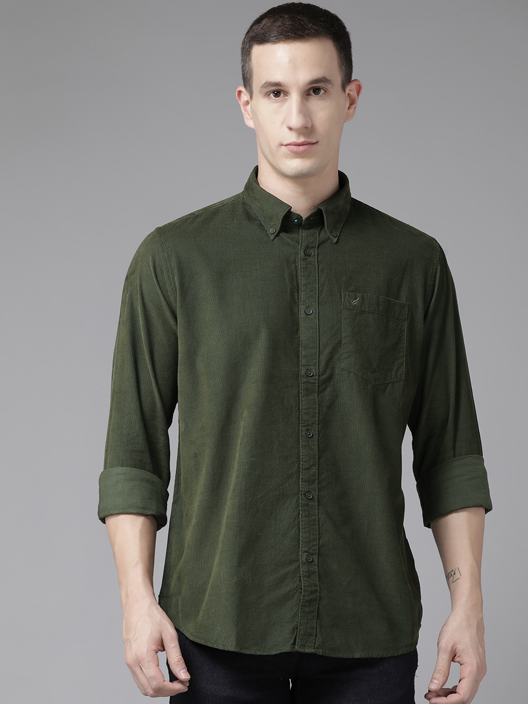 

Blackberrys Men Olive Green Slim Fit Opaque Corduroy Shirt