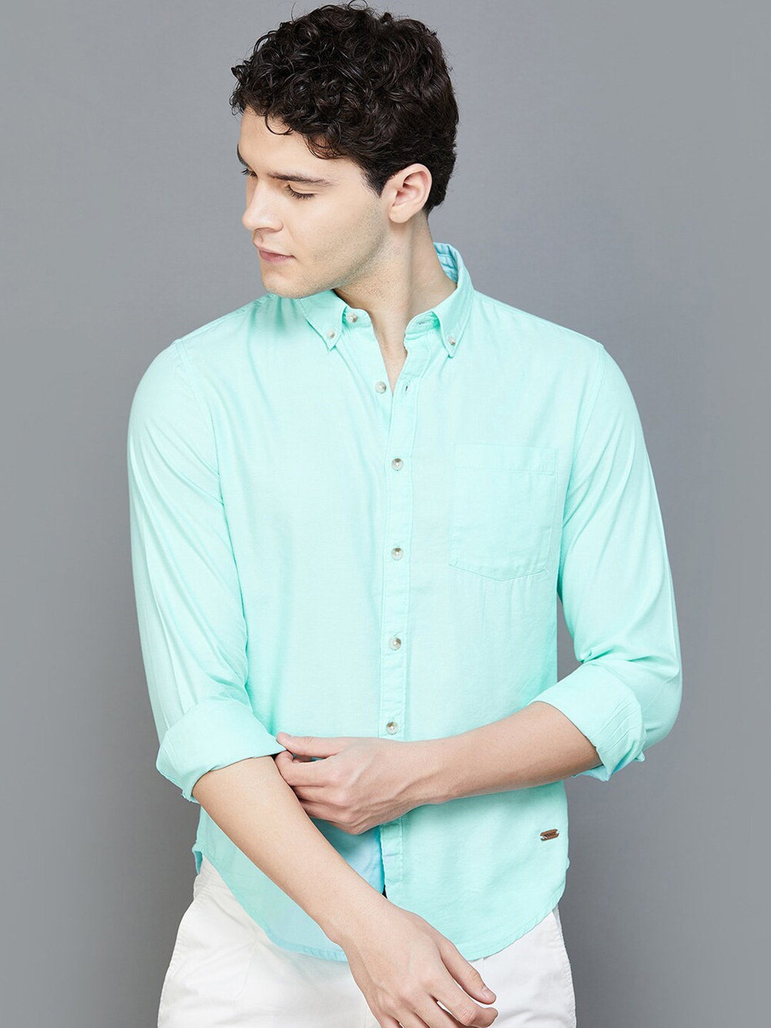 

Fame Forever by Lifestyle Button-Down Collar Cotton Casual Shirt, Turquoise blue