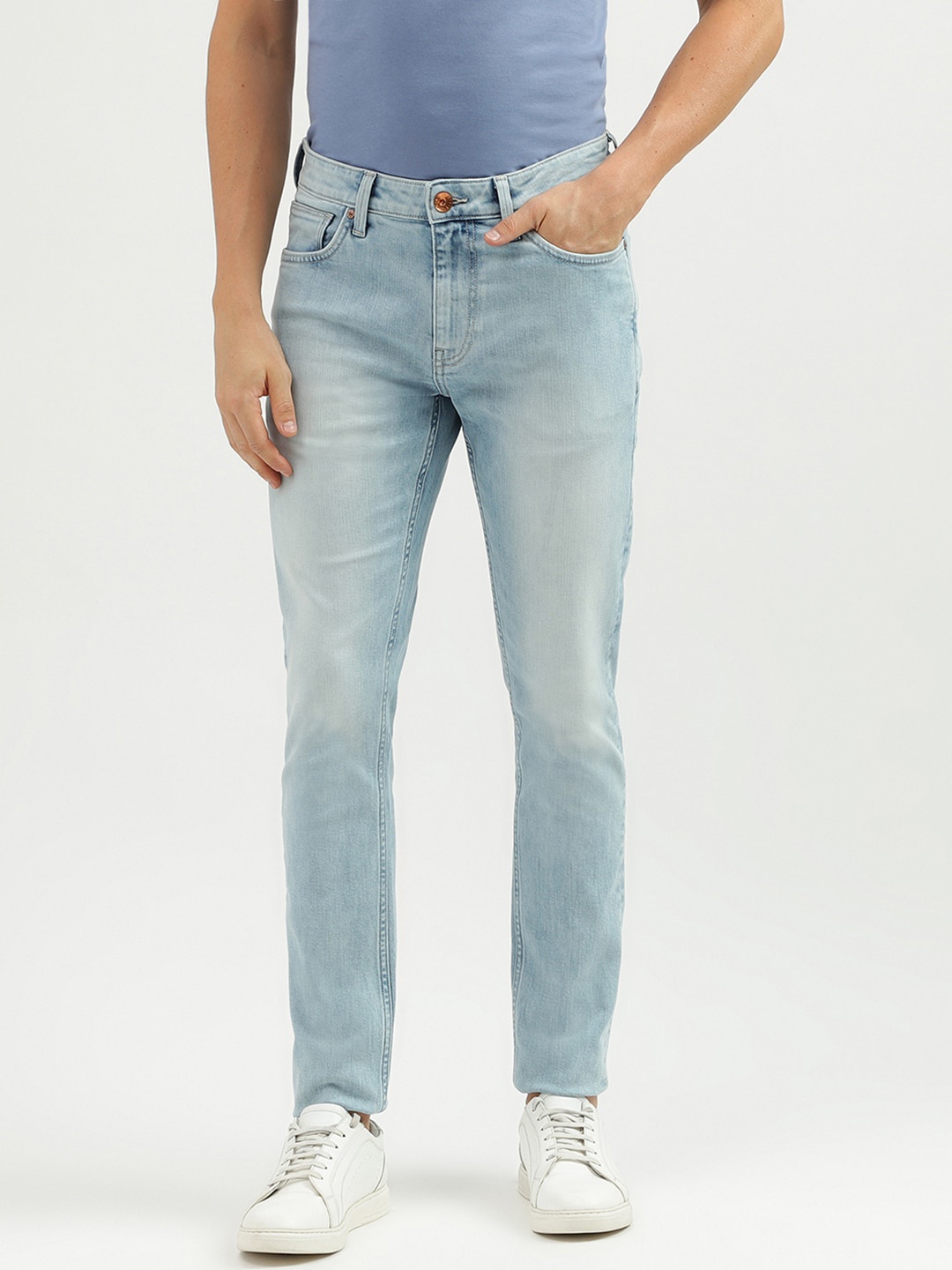 

United Colors of Benetton Men Skinny Fit Mid Rise Clean Look Heavy Fade Jeans, Blue