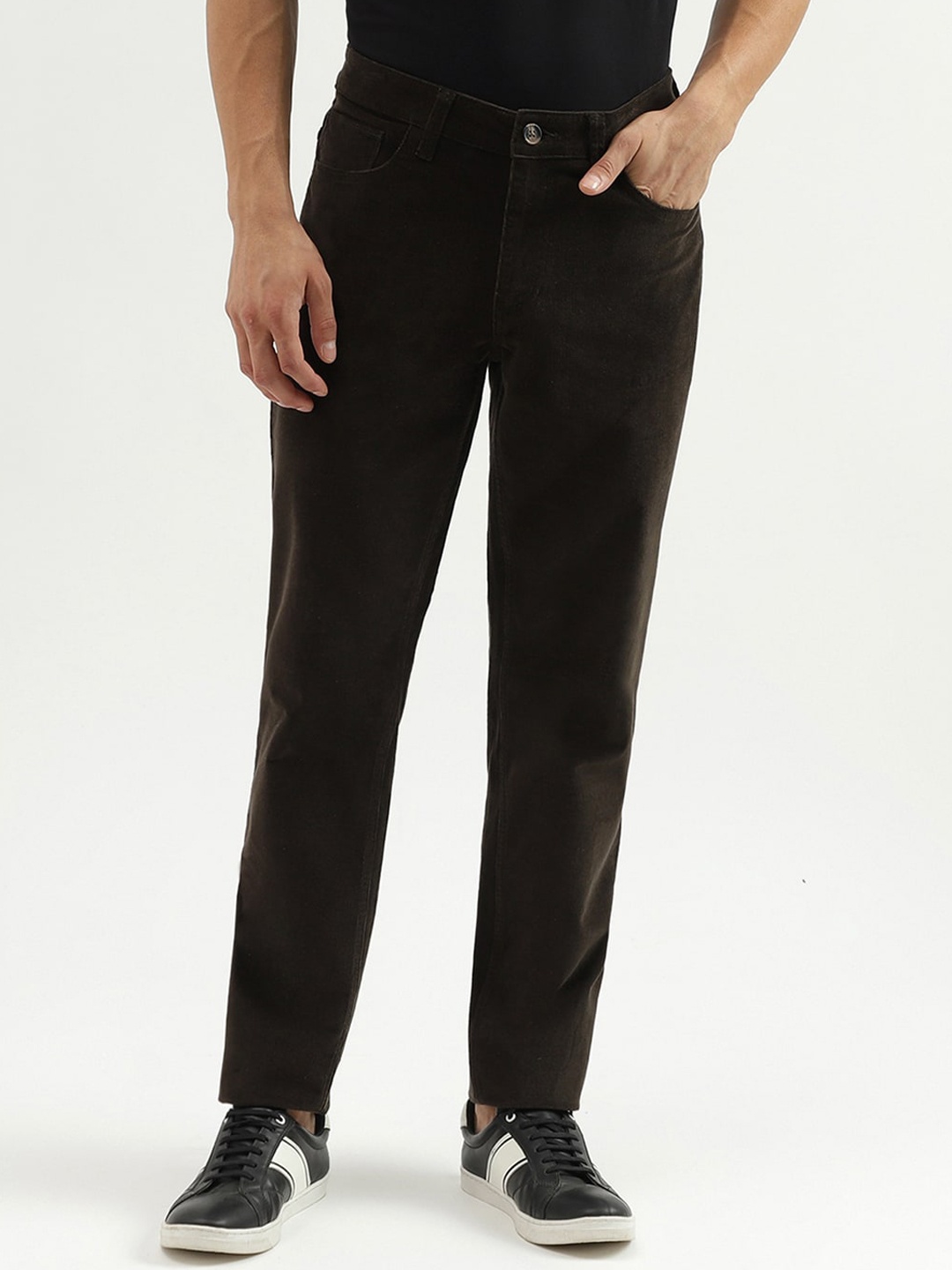

United Colors of Benetton Men Mid-Rise Slim Fit Chinos Trousers, Brown